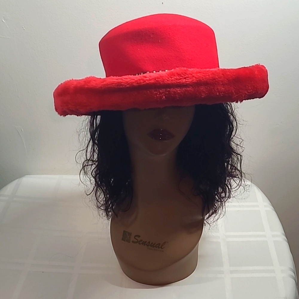 Vintage Ladies Red hat with decorative band